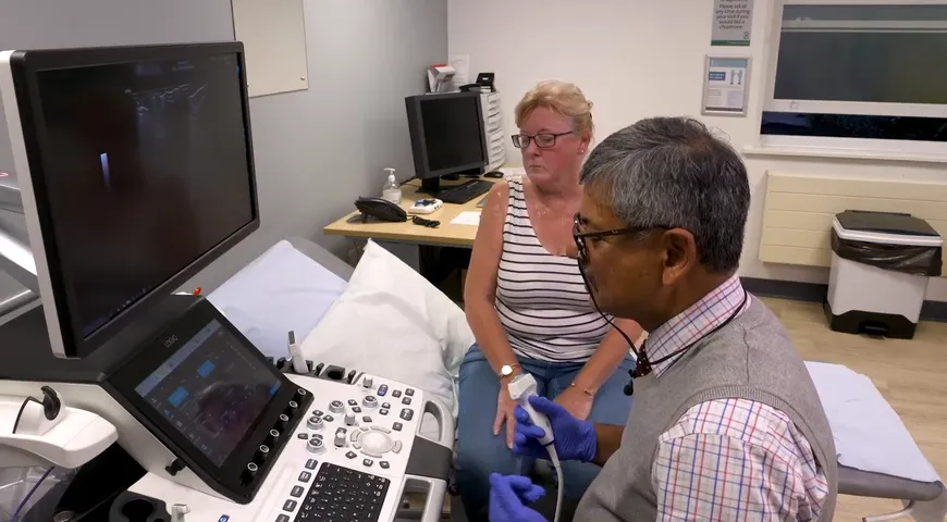 A detailed ultrasound approach of a patient with relapsing PMR